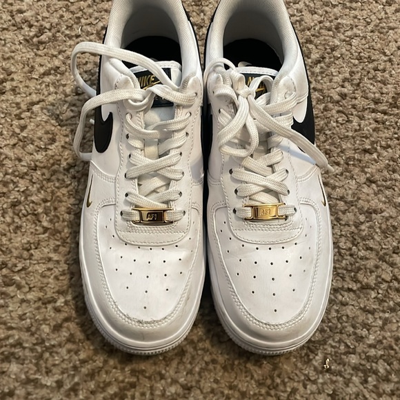 Nike AF1 - Picture 2 of 5